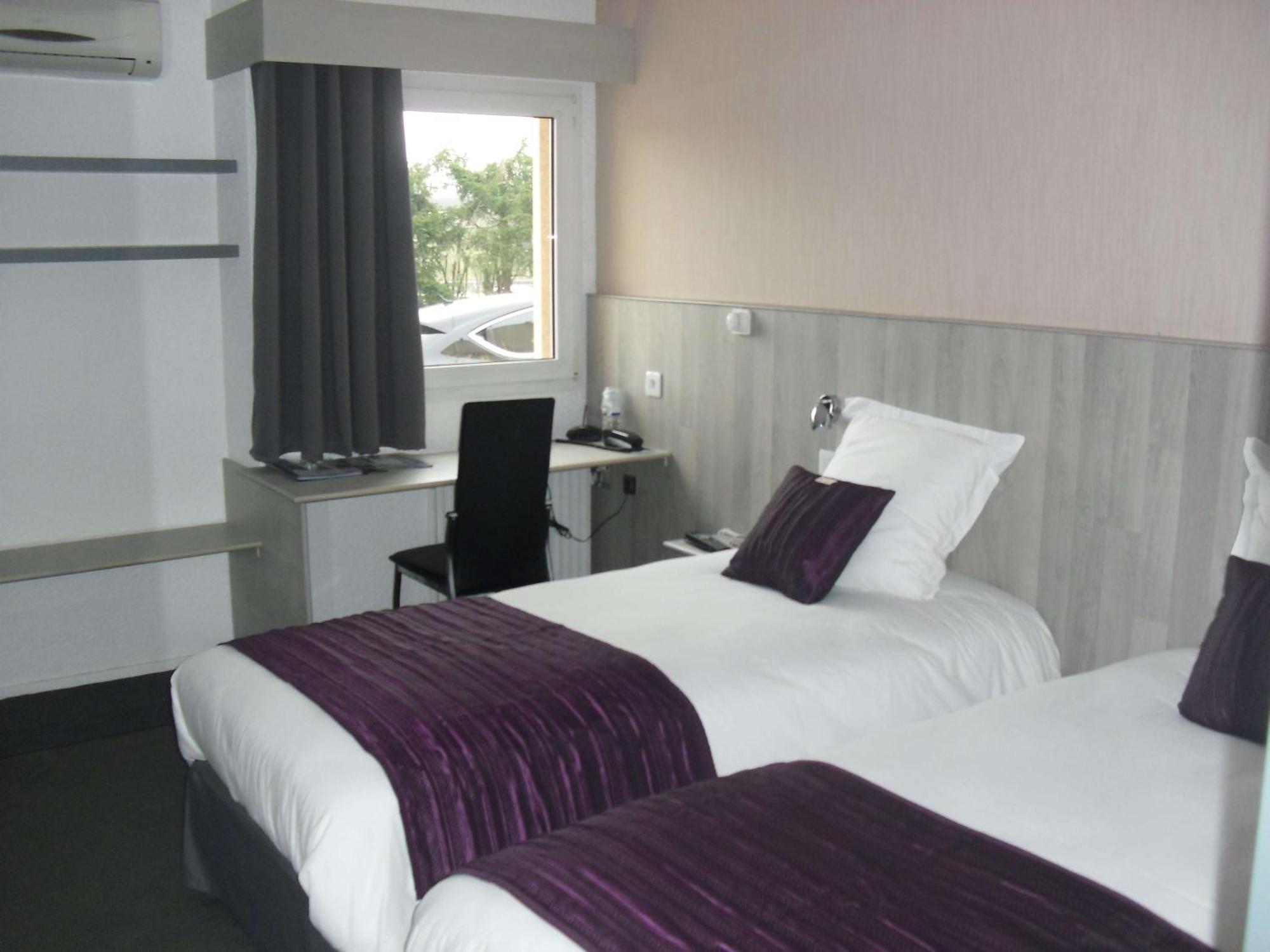 Brit Hotel Dak Hotel Avallon Kültér fotó