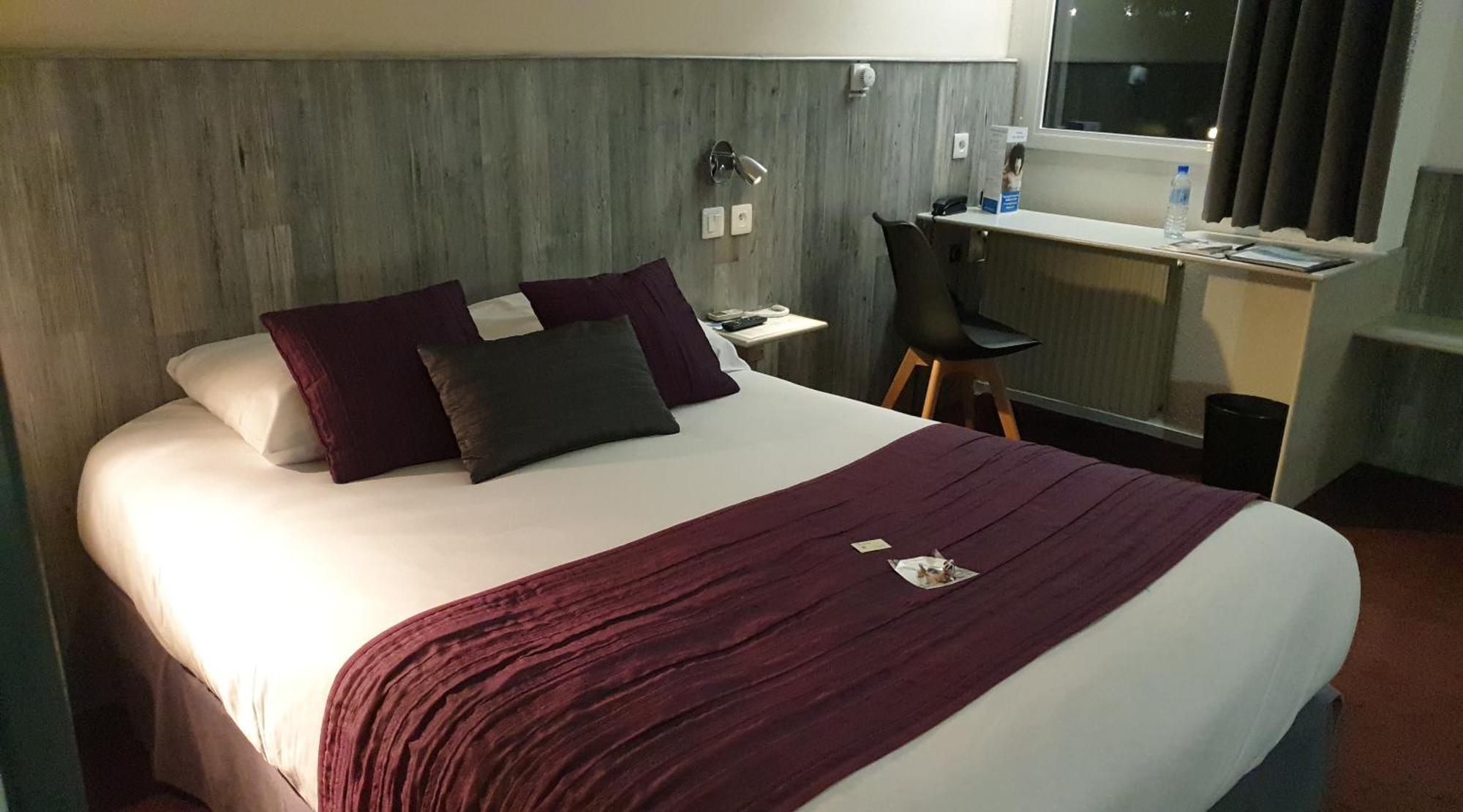 Brit Hotel Dak Hotel Avallon Kültér fotó