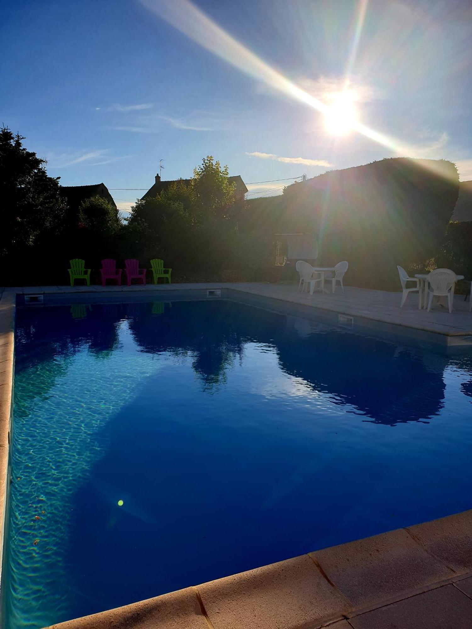 Brit Hotel Dak Hotel Avallon Kültér fotó
