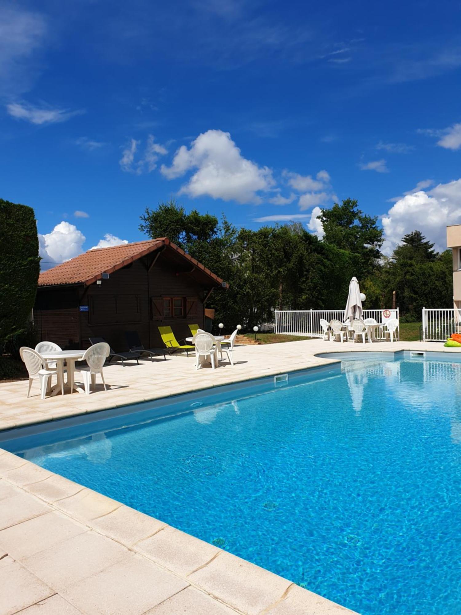 Brit Hotel Dak Hotel Avallon Kültér fotó